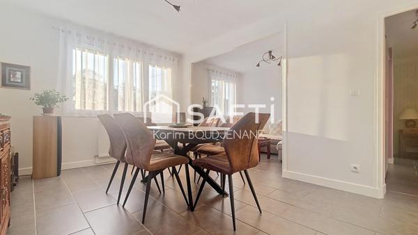 De plain pied surelevé, 2 chambres, sous sol total