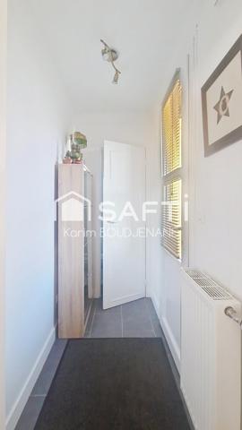 De plain pied surelevé, 2 chambres, sous sol total