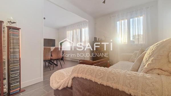 De plain pied surelevé, 2 chambres, sous sol total