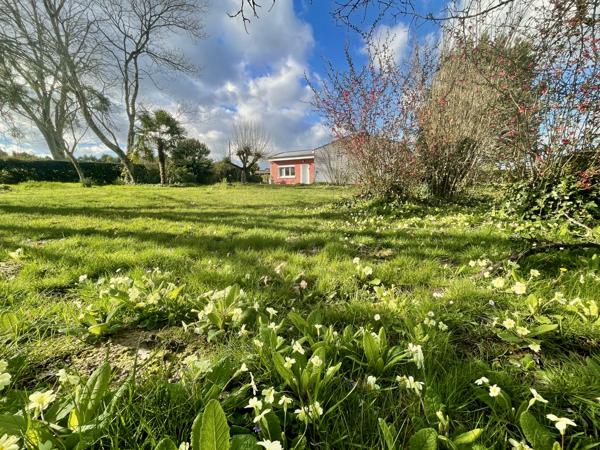 Maison à vendre à Montguyon (17270) - Charente-Maritime