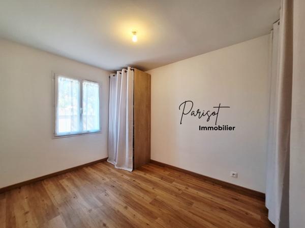 Naintré – Belle maison de 150 m² avec 4 chambres, garage, cave et terrain de 800 m² sans vis-à-vis