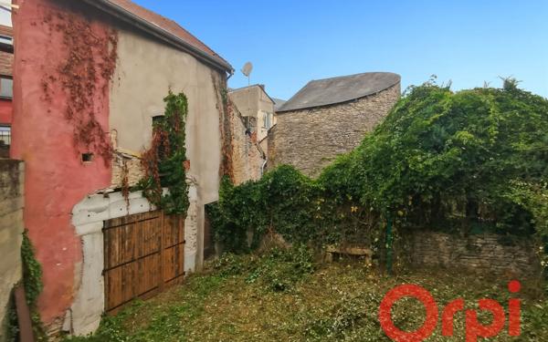 Maison à vendre    5 pièces • 125 m2 Saint-Pierre-le-Moûtier