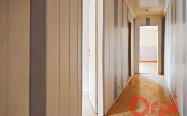 Maison à vendre    5 pièces • 125 m2 Saint-Pierre-le-Moûtier