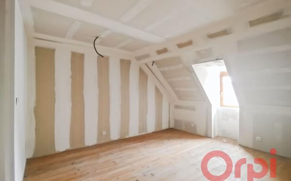 Maison à vendre    5 pièces • 125 m2 Saint-Pierre-le-Moûtier