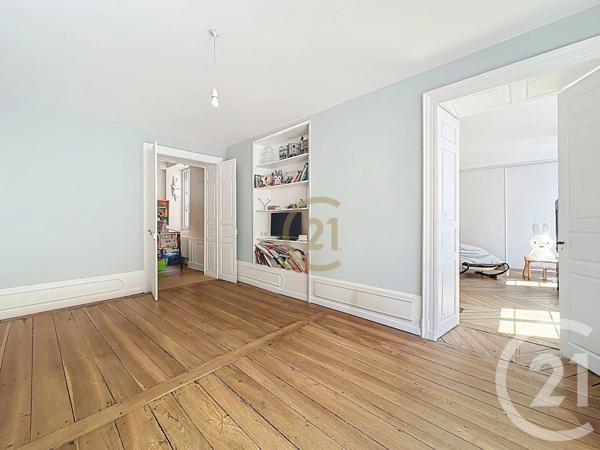 Appartement F7 à vendre  7 pièces - 238,59 m2 BELFORT - 90