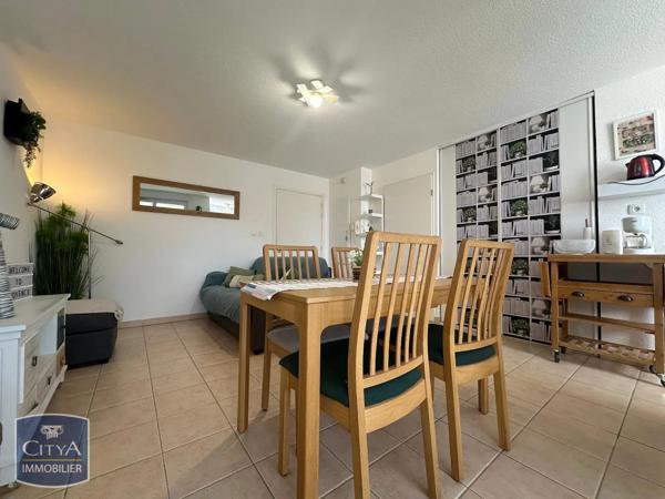 Appartement à louer 2 pièces 39.53m² L'Isle-sur-la-Sorgue (84800)