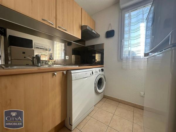 Appartement à louer 2 pièces 39.53m² L'Isle-sur-la-Sorgue (84800)