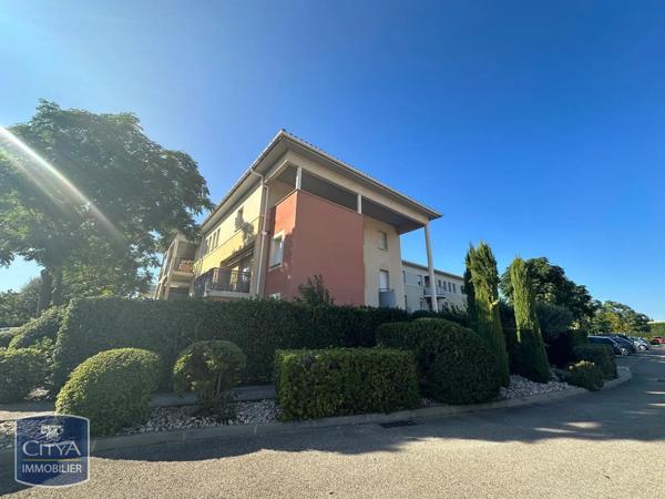 Appartement à louer 2 pièces 39.53m² L'Isle-sur-la-Sorgue (84800)