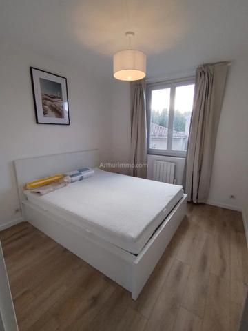 Location                                                      Appartement
                        
                     3 pièces                      50 m2                     à Aubagne