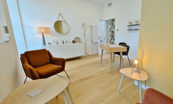 Local Commercial 4 pièces - 70 m²