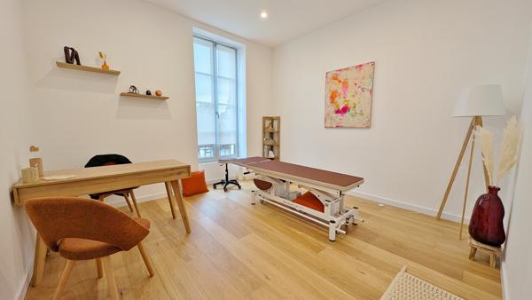 Local Commercial 4 pièces - 70 m²