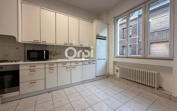 Maison à vendre    10 pièces • 210 m2 Douai
