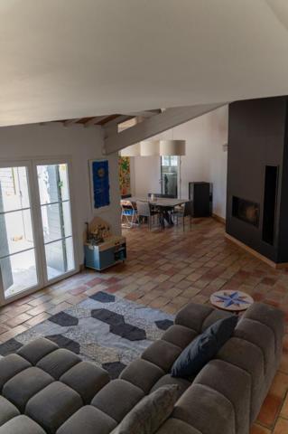 VILLA PROCHE CENTRE VILLE CEYRESTE