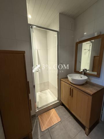 Appartement
                                                                                                                                                                                                                                                                                                                        4 pièce(s)                                                                                                                                                                                                          3 chambre(s)                                                                                                                                                                                                          70  m²
