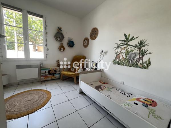 Maison
         4 pièces
        - 98 m² 820 000 € *
