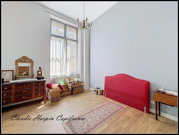 Appartement à vendre 3 pièces PARTHENAY (79) 95,24 m² Immeuble remarquable, terrasse privative