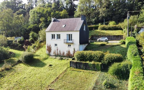 Maison à vendre    5 pièces • 66,20 m2 Carhaix-Plouguer