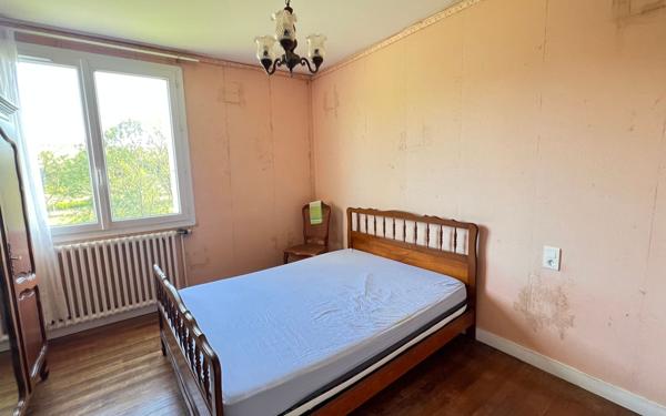 Maison à vendre    5 pièces • 66,20 m2 Carhaix-Plouguer