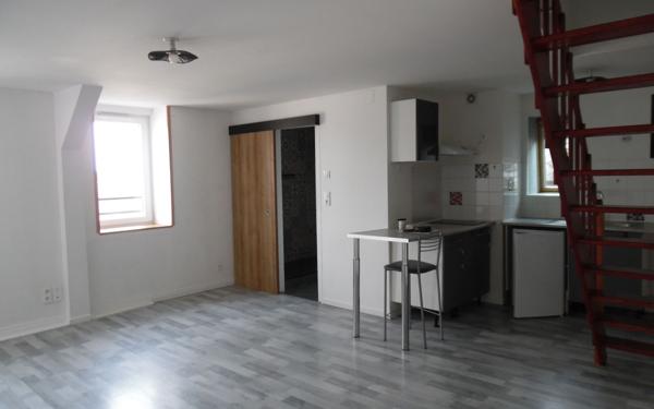 Immeuble à vendre    2 pièces •  Avesnes-sur-Helpe