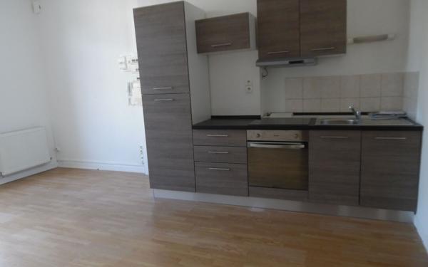 Immeuble à vendre    2 pièces •  Avesnes-sur-Helpe