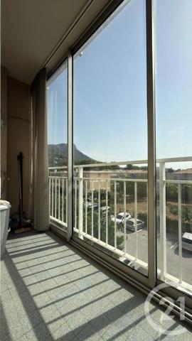 Appartement T3 à vendre  3 pièces - 55,91 m 2   LA VALETTE DU VAR  - 83