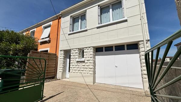 Maison Niort 4 pièces 98 m2 avec garage et dépendance.