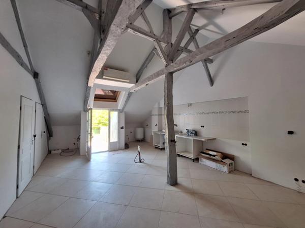 🏡 À VENDRE – Maison de ville 213 m² avec 4 appartements à finir de rénover – RISCLÉ (Gers 32)