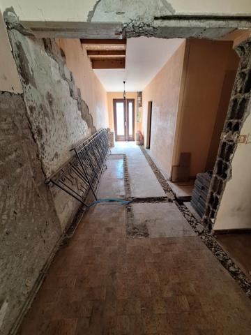 🏡 À VENDRE – Maison de ville 213 m² avec 4 appartements à finir de rénover – RISCLÉ (Gers 32)