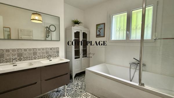 Médis (17600) MAISON PLAIN-PIED 4 CHAMBRES - 700 M CENTRE DE MEDIS AU PRIX DE 483 000 € FAI