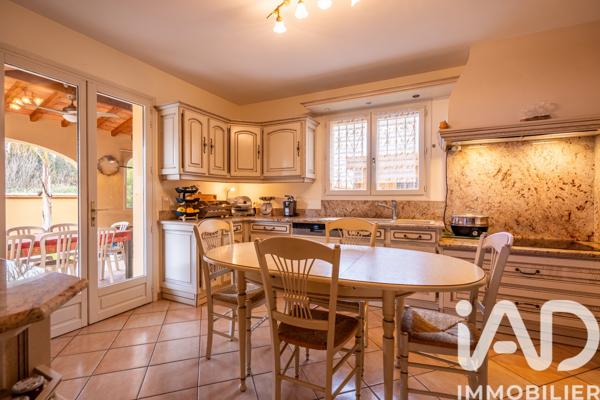Maison à vendre 9 pièces 206 m² Alénya