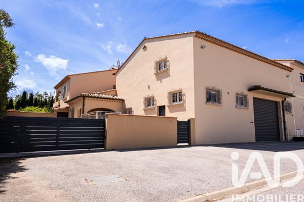 Maison à vendre 9 pièces 206 m² Alénya