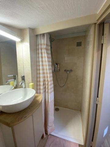 Appartement à vendre 3 pièces MOUGINS (06)