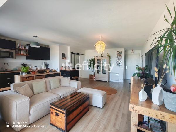 Appartement
         4 pièces
        - 88 m² Exclusivité 348 000 € *