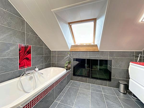 Maison d'Exception à Vendre à Signy l'Abbaye - 8 Pièces, 225 m² sur 7000 m² de Terrain