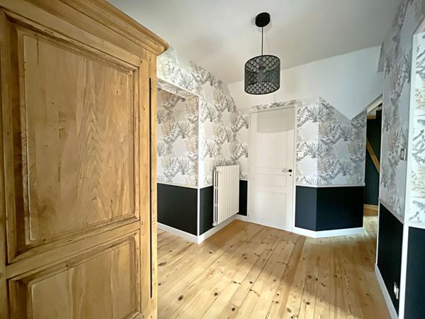 Maison d'Exception à Vendre à Signy l'Abbaye - 8 Pièces, 225 m² sur 7000 m² de Terrain