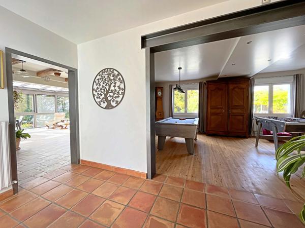 Maison d'Exception à Vendre à Signy l'Abbaye - 8 Pièces, 225 m² sur 7000 m² de Terrain