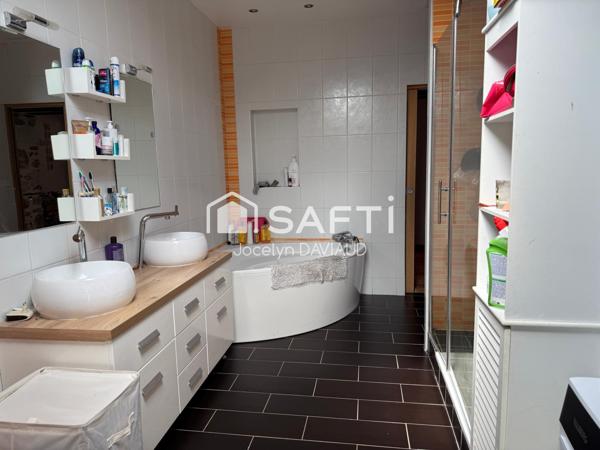 Maison de bourg à découvrir