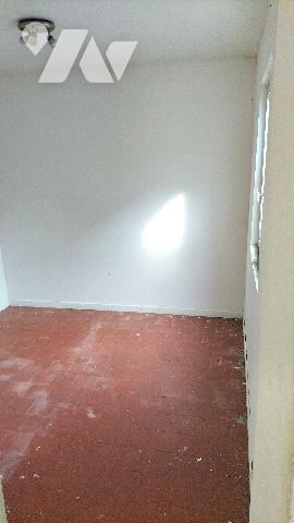 L'étude notariale GAUME vous propose cette petite maison avec jardin au centre de COURTENAY(Loiret)