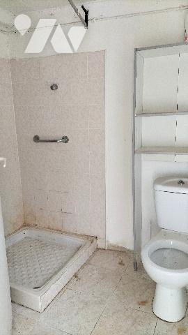 L'étude notariale GAUME vous propose cette petite maison avec jardin au centre de COURTENAY(Loiret)