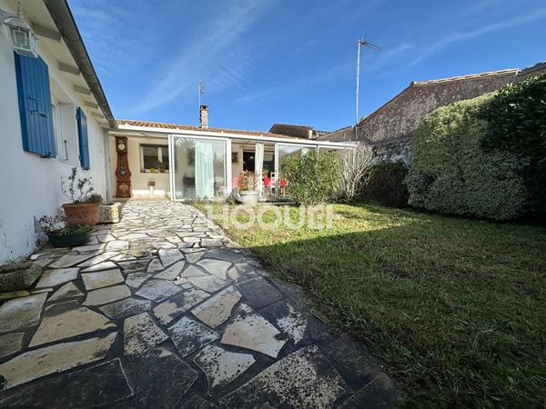 Exclusivité Maison de charme en plein centre de La Flotte