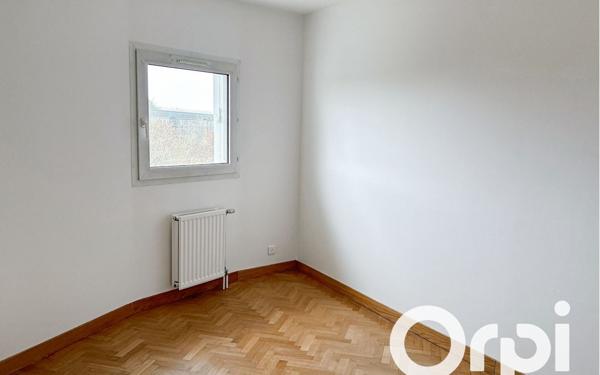 Appartement à louer    3 pièces • 62,70 m2 Élancourt