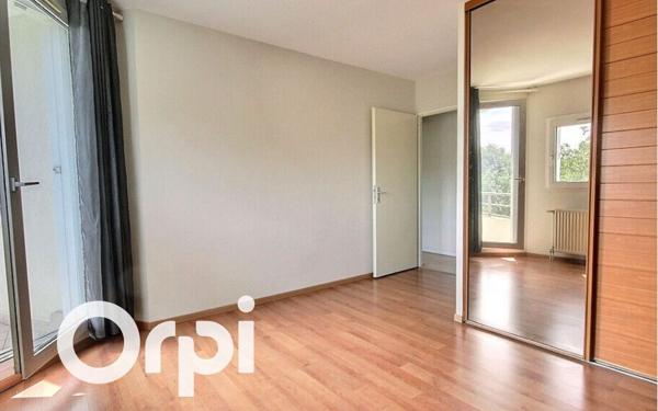 Appartement à louer    3 pièces • 62,70 m2 Élancourt