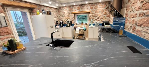 Labaroche (68910) Propriété composée de deux maisons d'habitations sur 50 ares de terrain