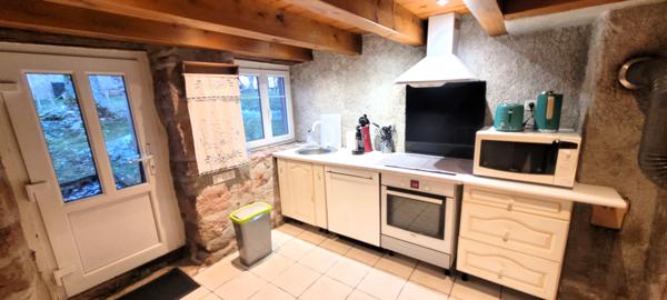 Labaroche (68910) Propriété composée de deux maisons d'habitations sur 50 ares de terrain