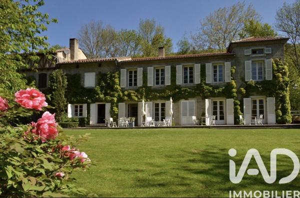 Maison à vendre 20 pièces 549 m² Saint-Jean-d'Aigues-Vives