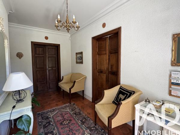 Maison à vendre 20 pièces 549 m² Saint-Jean-d'Aigues-Vives