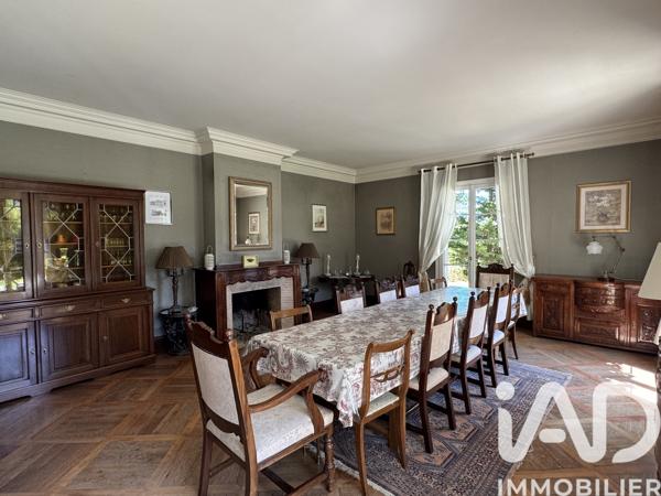 Maison à vendre 20 pièces 549 m² Saint-Jean-d'Aigues-Vives