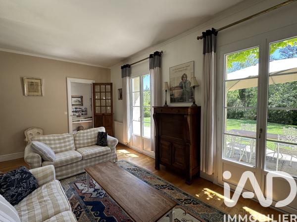 Maison à vendre 20 pièces 549 m² Saint-Jean-d'Aigues-Vives
