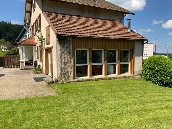 Centre-ville de Gérardmer / calme / 10 min du lac / jardin