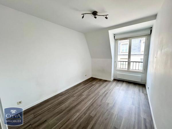 Appartement à louer 4 pièces 85.03m² Le Raincy (93340)